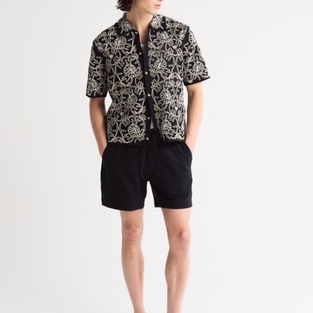 A&F Navy Flat Front Stretch  Pull-On Shorts Large